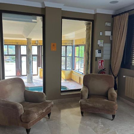 فندق لاس روزاس دي مدريدفي  Mansion Marsil المظهر الخارجي الصورة