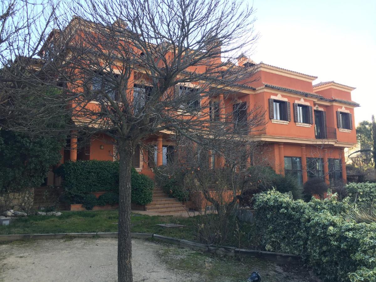 فندق لاس روزاس دي مدريدفي  Mansion Marsil المظهر الخارجي الصورة